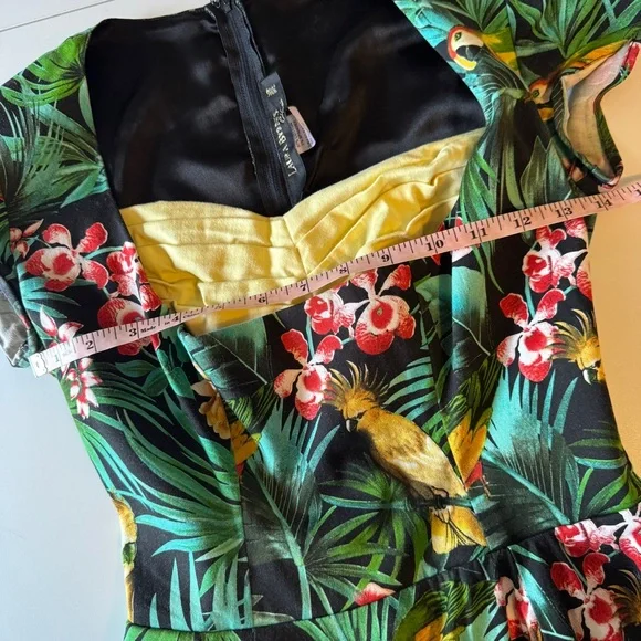 Laura Byrnes 2016 Pinup Girl Clothing Tropical Fit and Flare Dress size S - Picture 7 of 10